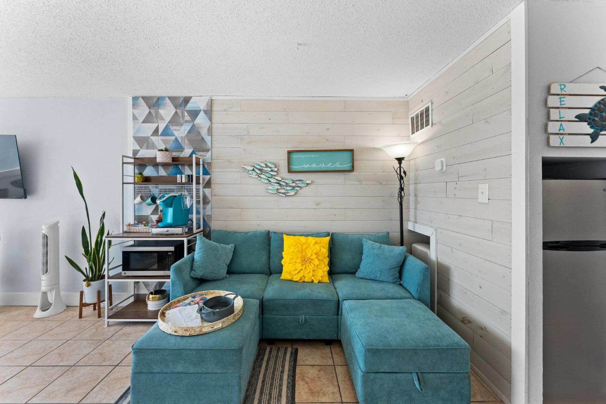 Seaview At Of The Gulf #823 By Nautical Apartment *